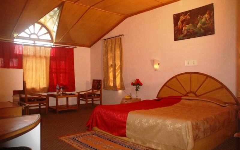 Hilltone Resorts & Spa, Manali 4